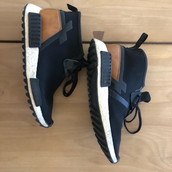 nmd chukka trail
